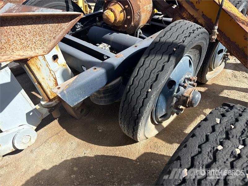  Tri/A Truck Axle شاحنات قلابة