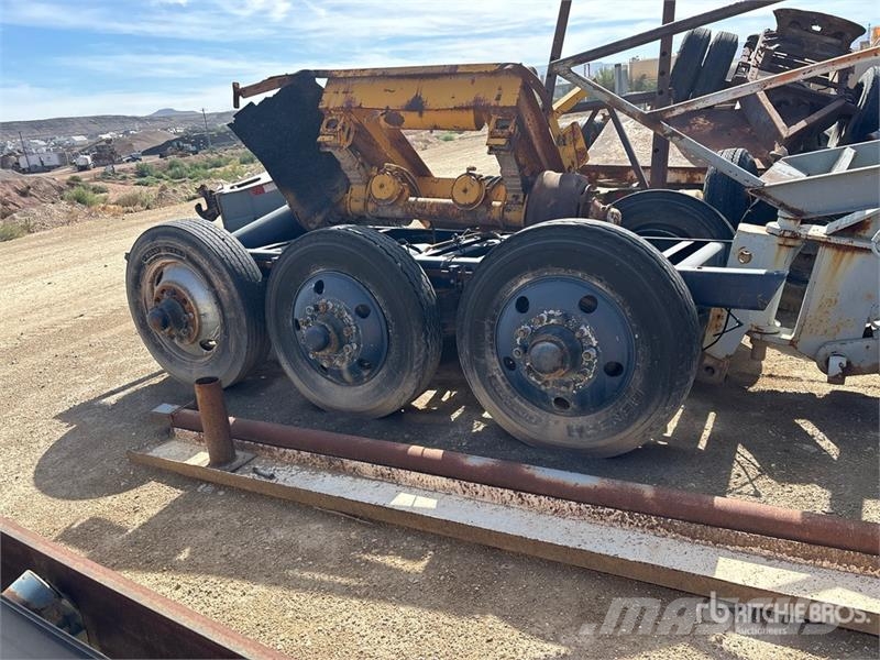  Tri/A Truck Axle شاحنات قلابة
