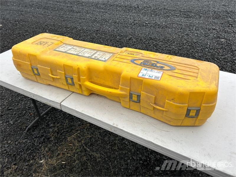 Trimble LL100N Laser 器械、測量、自動化装置