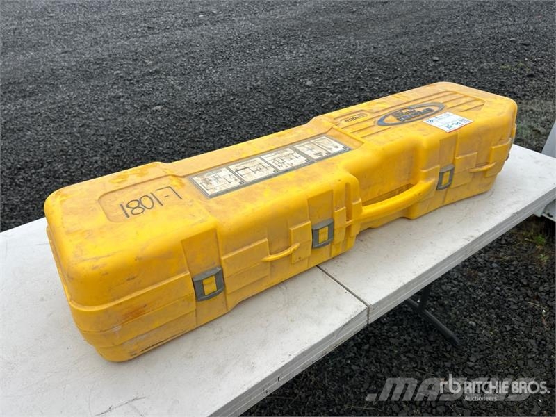 Trimble LL100N Laser 器械、測量、自動化装置