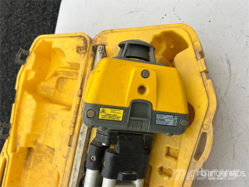 Trimble LL100N Laser 器械、測量、自動化装置