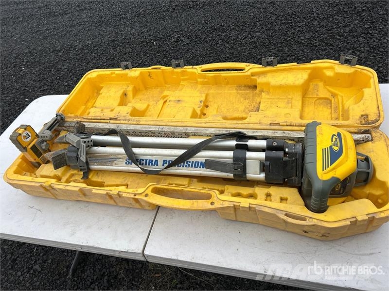 Trimble LL100N Laser 器械、測量、自動化装置