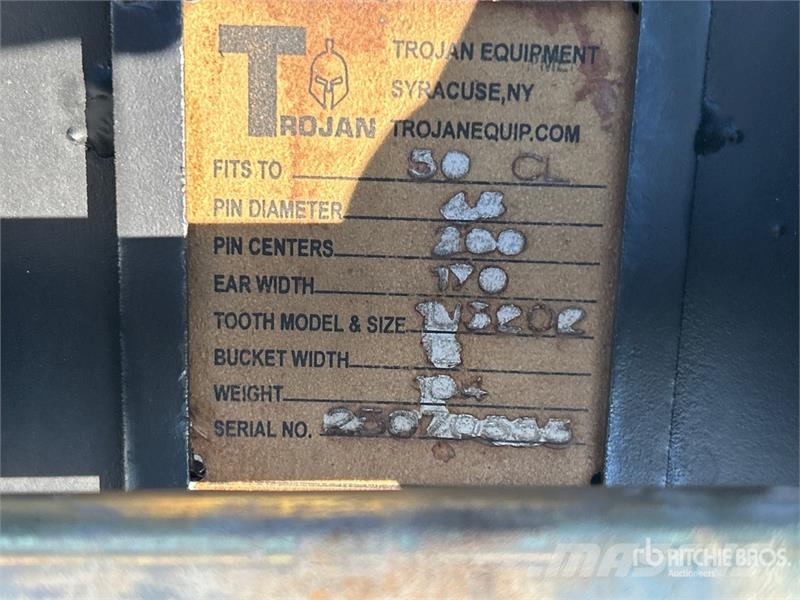 Trojan 50CL 12 in 12 in Digging Excavator Bucket Κουβάδες