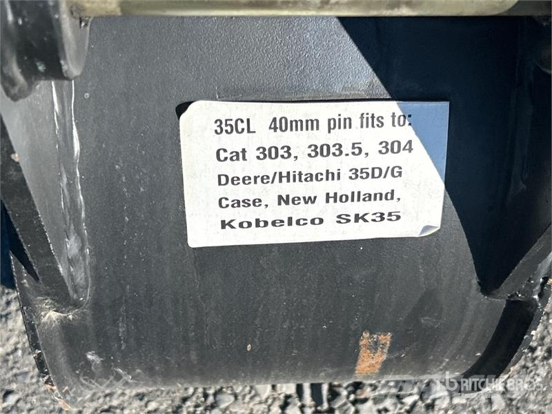 Trojan 50CL 12 in Digging Excavator Bucket Baldes