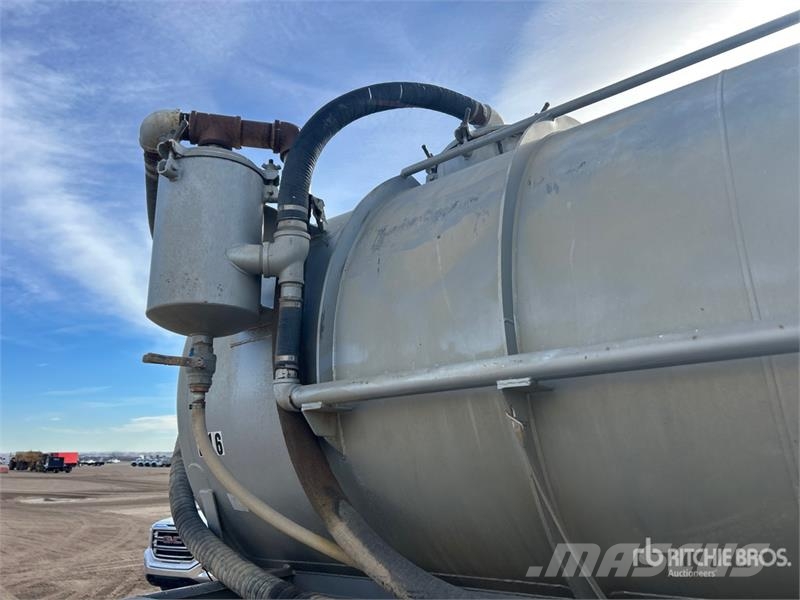 Troxell T/A Vacuum Tanker Trailer Ρυμούλκες βυτίων