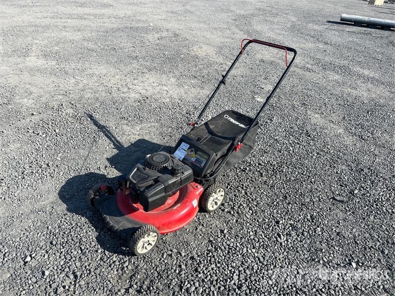Troy-Bilt 11A-A2MR766 Walk-Behind Lawn Mowerの乗用・自走モア/芝 
