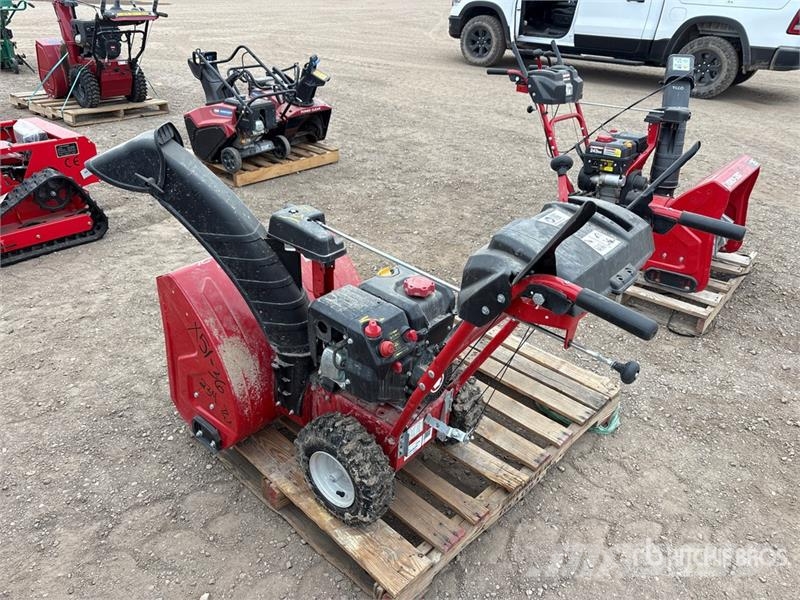 Troy-Bilt 24 ft Snow Blower Sněhové frézy