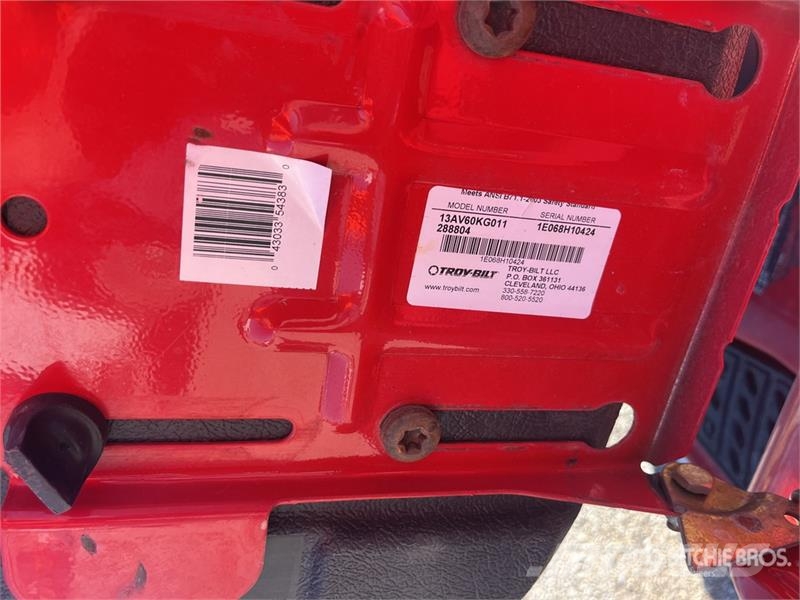 Troy-Bilt Ride-On Lawn Mower (Inoperable) ركوب الحشائش