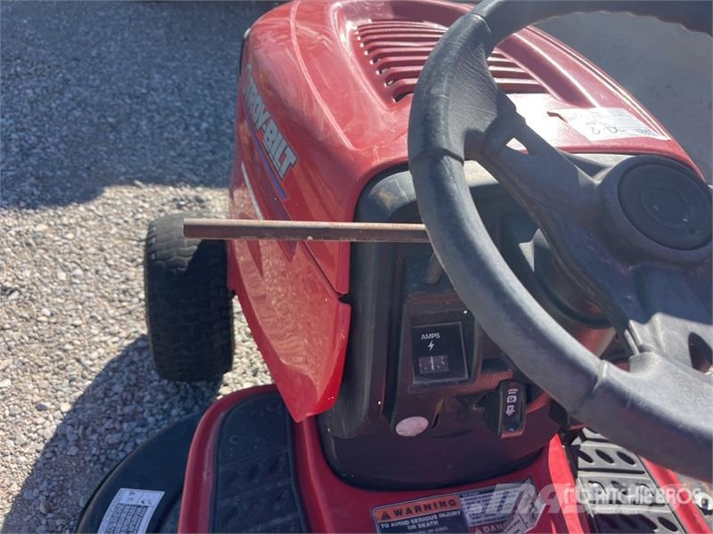 Troy-Bilt Ride-On Lawn Mower (Inoperable) ركوب الحشائش