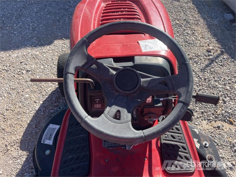 Troy-Bilt Ride-On Lawn Mower (Inoperable) ركوب الحشائش