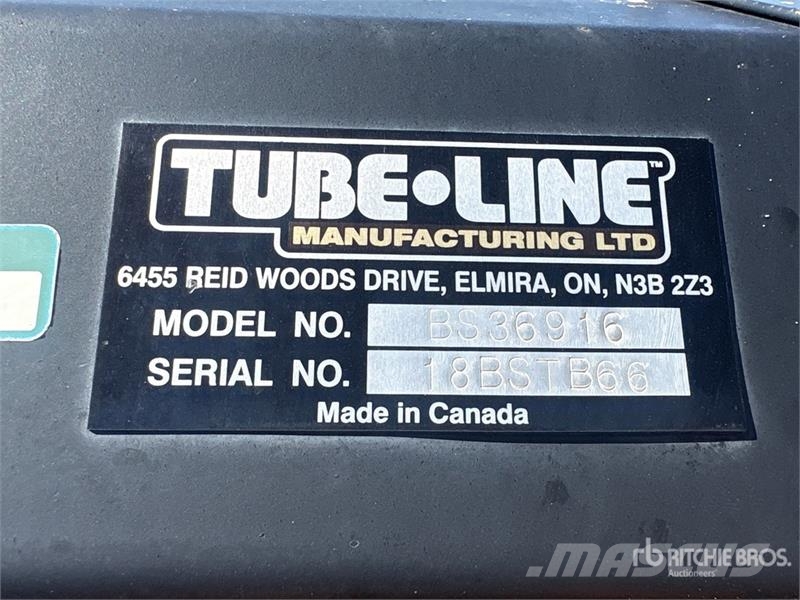 Tubeline Bale Buster BS36916 Bale Processor 草捆撕碎機、切割機、拆袋機