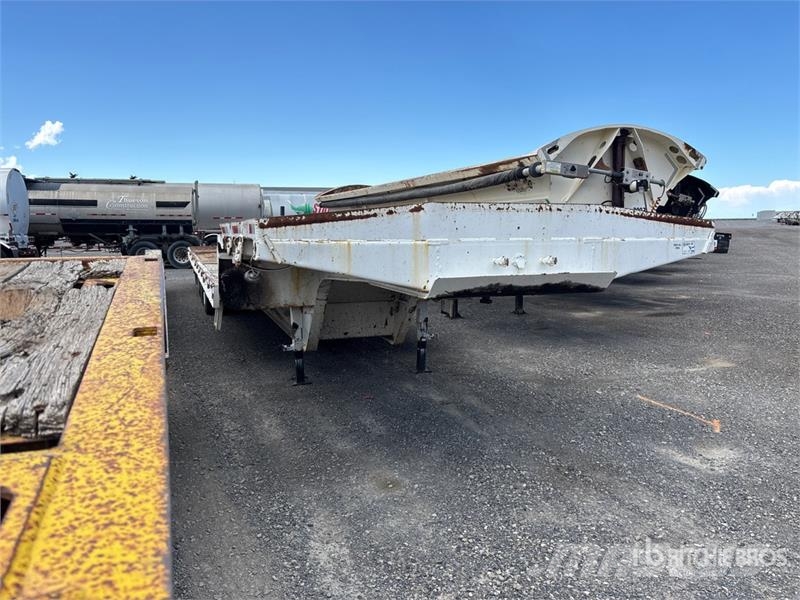  Twamco 45 ft Tri/A Tilt Deck Trailer لوادر منخفضة