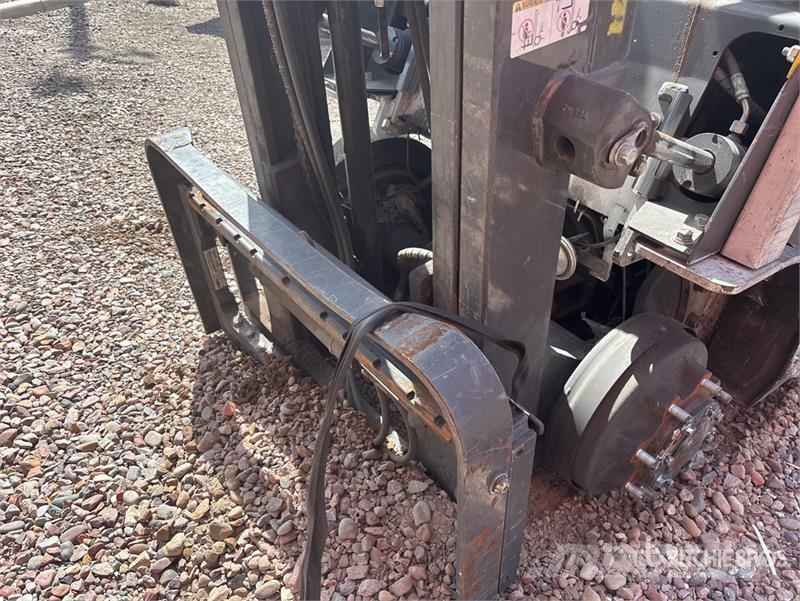 UniCarriers 1477 lb Forklift (Inoperable) Інше