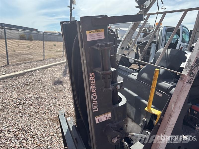 UniCarriers 1477 lb Forklift (Inoperable) Інше