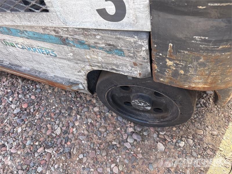 UniCarriers MCP1F2A20LV 1477 lb Cushion Tire Forklift (Inopera Šakiniai krautuvai - Kita