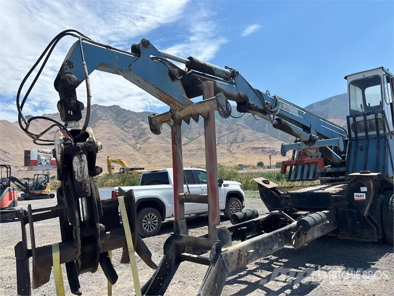 United Hydraulics 7630 Log Loader (Inoperable) Átrakógépek