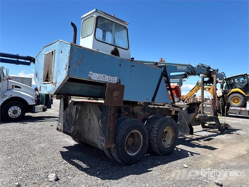 United Hydraulics 7630 Log Loader (Inoperable) Átrakógépek