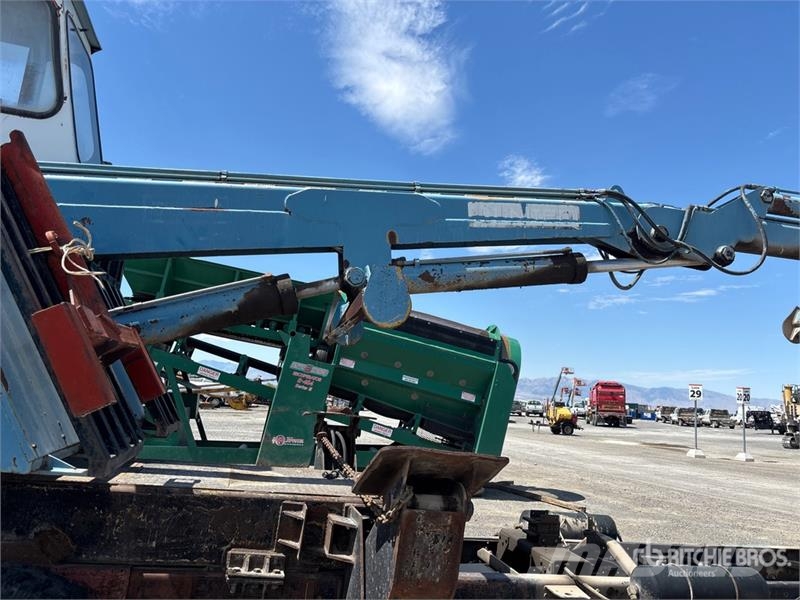 United Hydraulics 7630 Log Loader (Inoperable) Átrakógépek