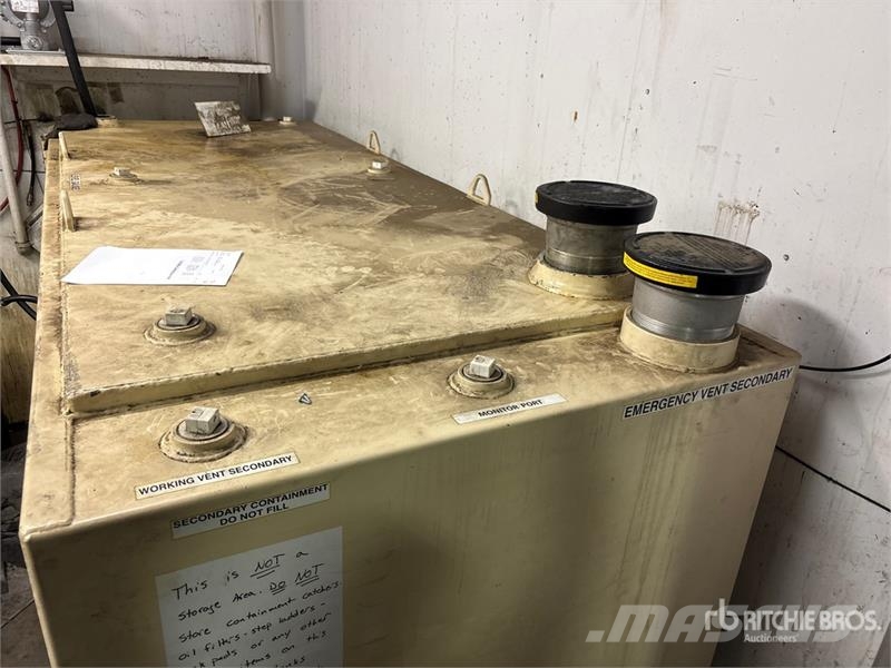 Unknown or N/A Containment Solutions 1000 gal Oil Drugi deli