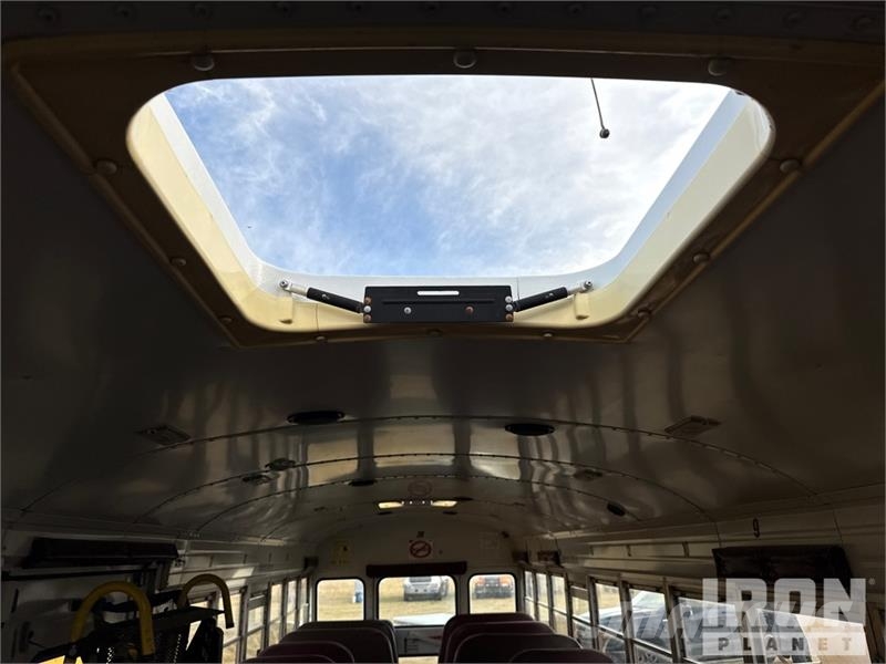  (unverified) Bluebird  4x2 37-Seat School Bus Mini avtobusi