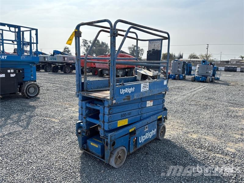 UpRight MX19N Electric Scissor Lift Škaraste platforme