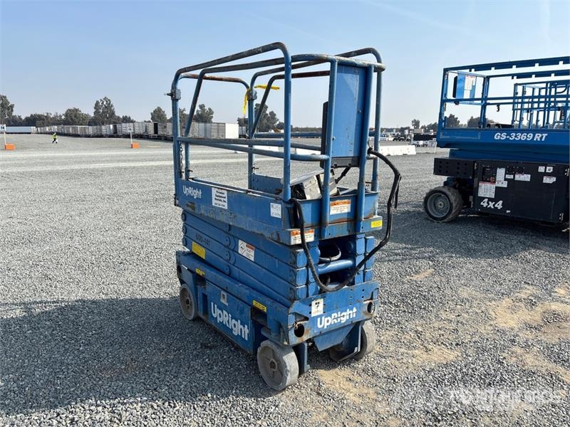 UpRight MX19N Electric Scissor Lift Škaraste platforme