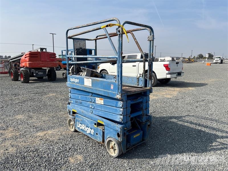 UpRight MX19N Electric Scissor Lift Škaraste platforme