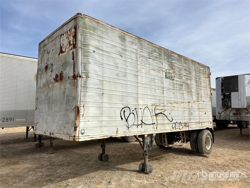 Utility 22 ft x 96 in S/A Van Trailer Reboques baú
