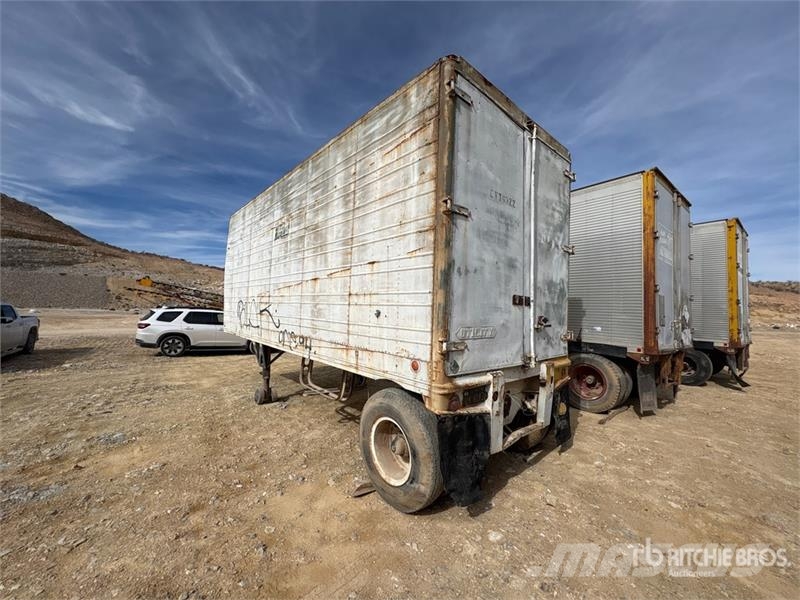 Utility 22 ft x 96 in S/A Van Trailer Reboques baú