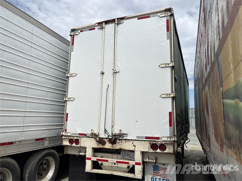 Utility 28 ft S/A Curtain Side Trailer Schuifzeilopbouw