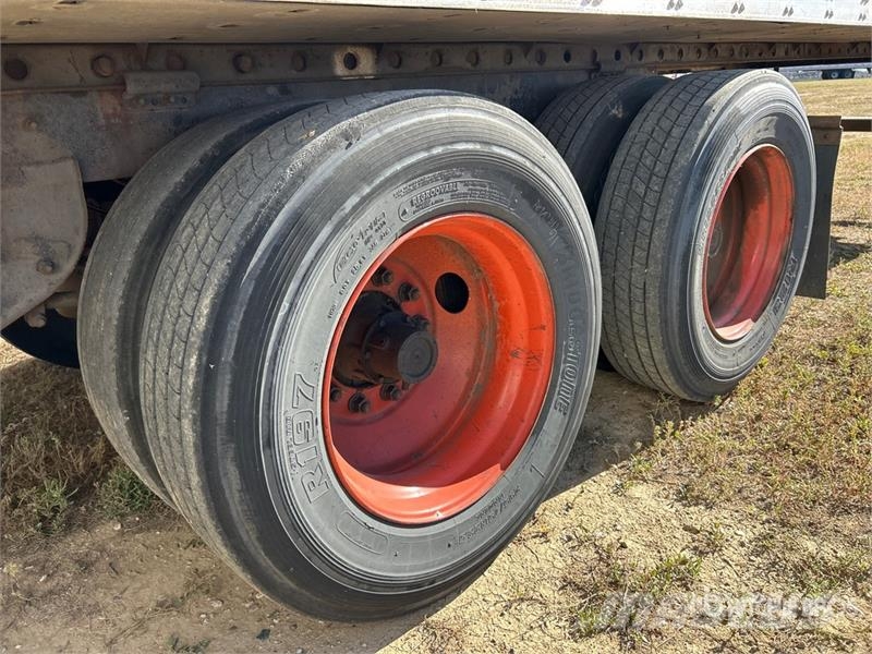 Utility 3000R 控溫式半拖車