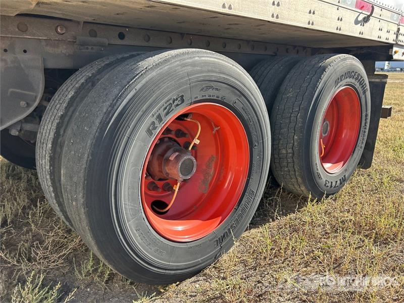 Utility 3000R Piekabes ar temperatūras kontroli
