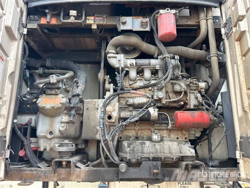 Utility 3000R Hladilne polprikolice