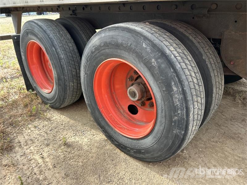 Utility 3000R Hladilne polprikolice