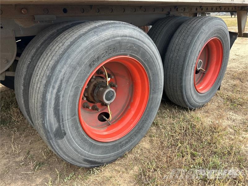 Utility 3000R Hladilne polprikolice