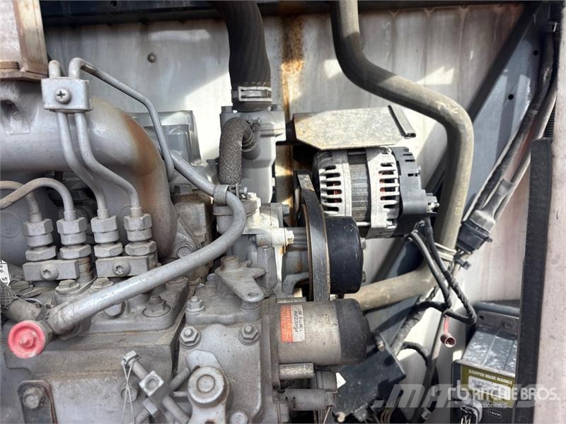 Utility 3000R Piekabes ar temperatūras kontroli