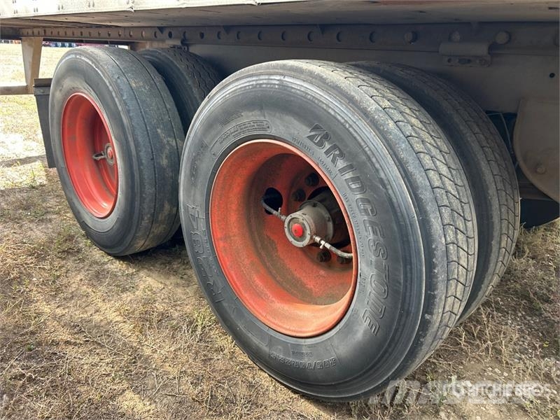 Utility 3000R 控溫式半拖車