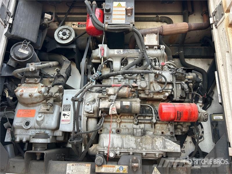 Utility 3000R Hladilne polprikolice
