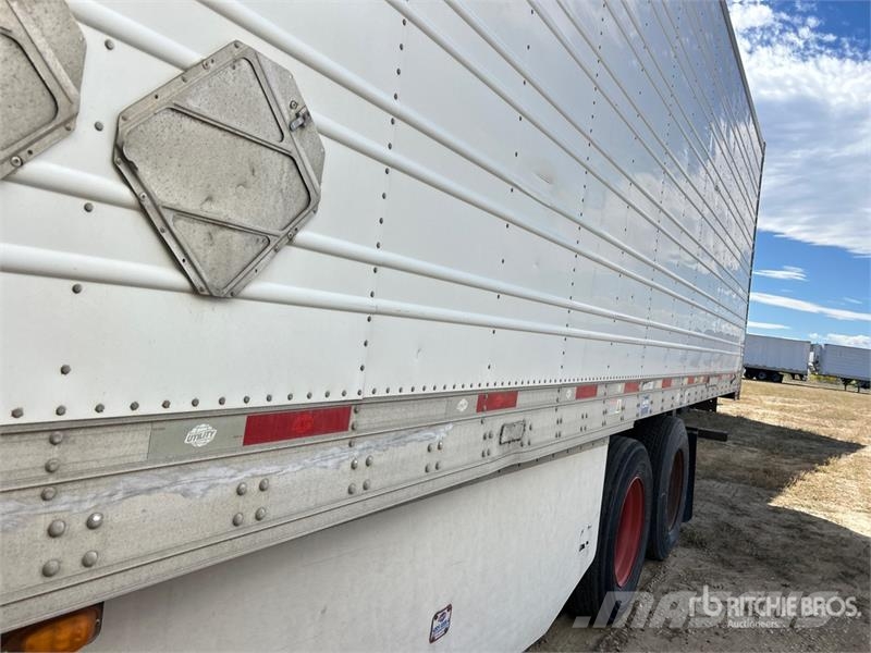 Utility 3000R Semi Reboques Isotérmicos