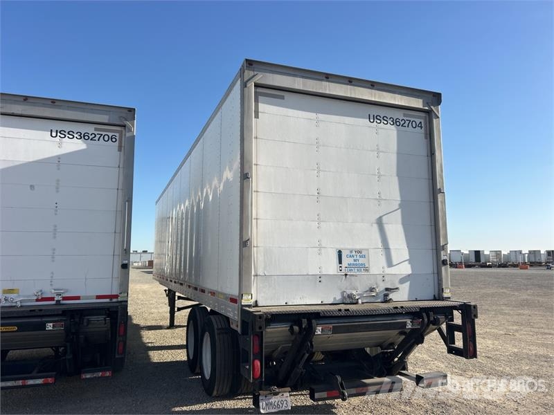 Utility 36 ft x 102 in T/A Van Trailer Прицепы-фургоны