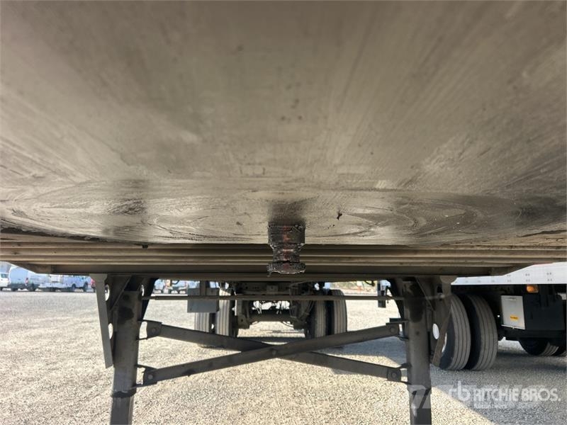 Utility 36 ft x 102 in T/A Van Trailer Прицепы-фургоны