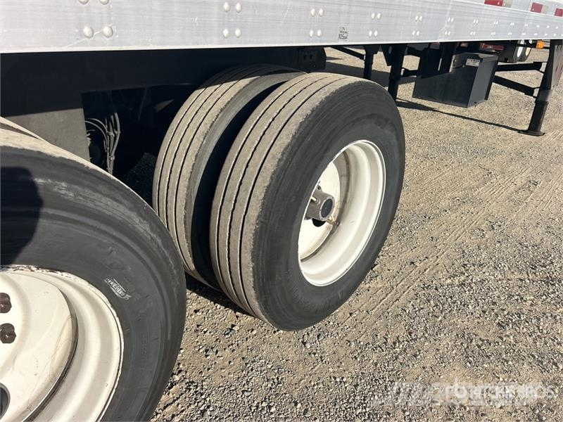 Utility 36 ft x 102 in T/A Van Trailer Прицепы-фургоны