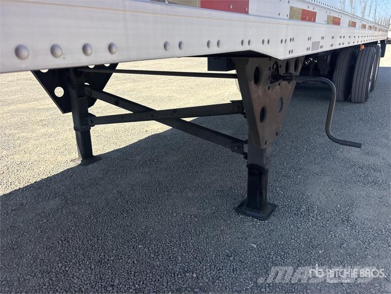 Utility 36 ft x 102 in T/A Van Trailer 厢式拖车