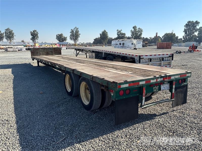 Utility 45 ft T/A Step Deck Trailer Низкорамные прицепы