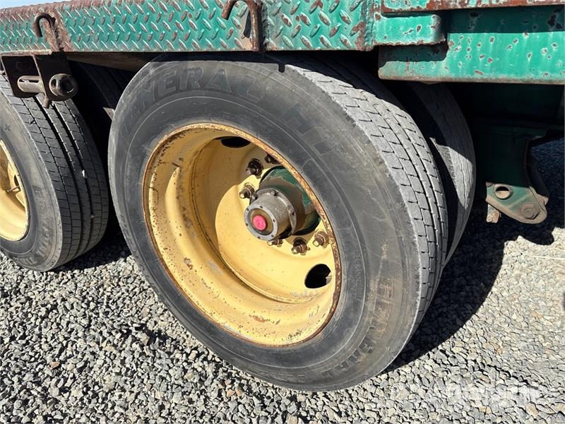 Utility 45 ft T/A Step Deck Trailer Низкорамные прицепы
