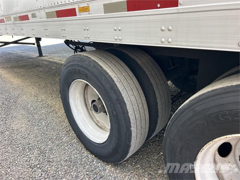 Utility 48 ft x 102 in T/A Van Trailer Przyczepy ze skrzynią zamkniętą
