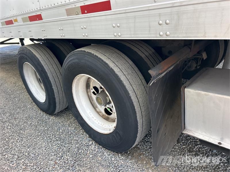 Utility 48 ft x 102 in T/A Van Trailer Przyczepy ze skrzynią zamkniętą