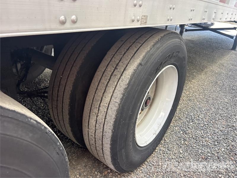 Utility 48 ft x 96 in T/A Van Trailer 厢式拖车