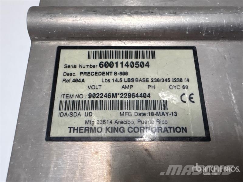 Utility 53 ft x 102 in T/A Refrigerated Trailer 冷凍冷蔵トレーラー
