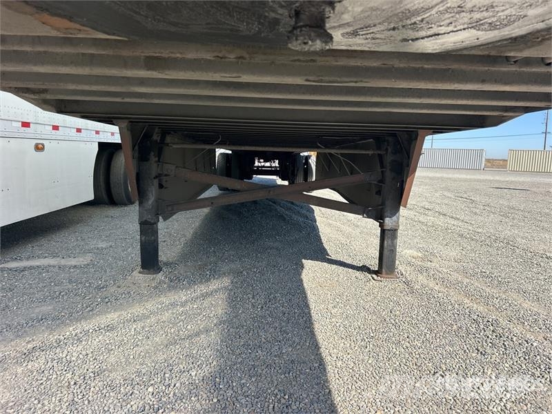 Utility 53 ft x 102 in T/A Van Trailer مقطورات ذات هيكل صندوقي